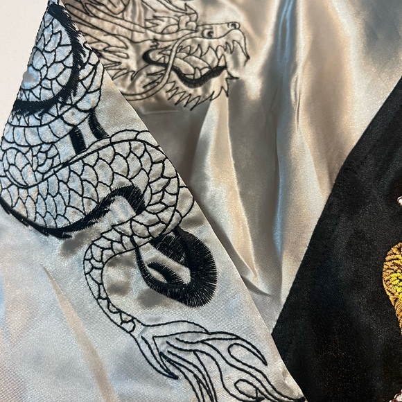 Vtg Sukajan Studio Hiro Satin Bomber Jacket Embroidered Dragons Unisex Medium - Picture 3 of 10
